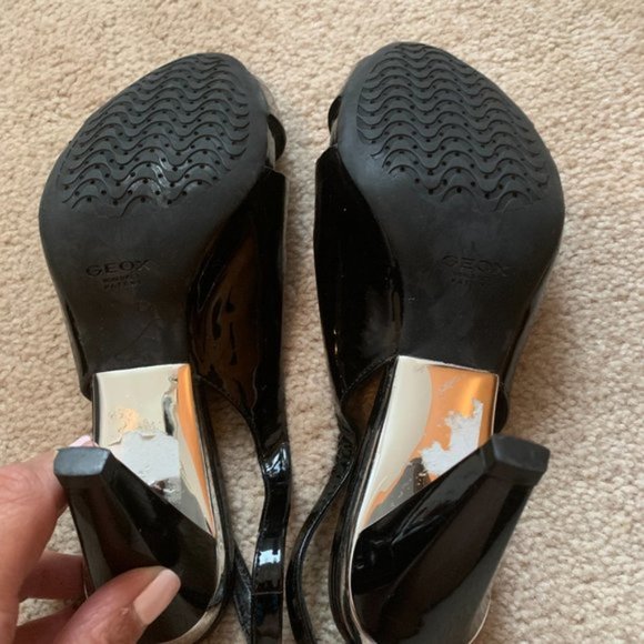 NWOT Geox Womans Black Patent Open Toe Shoe - Picture 4 of 5